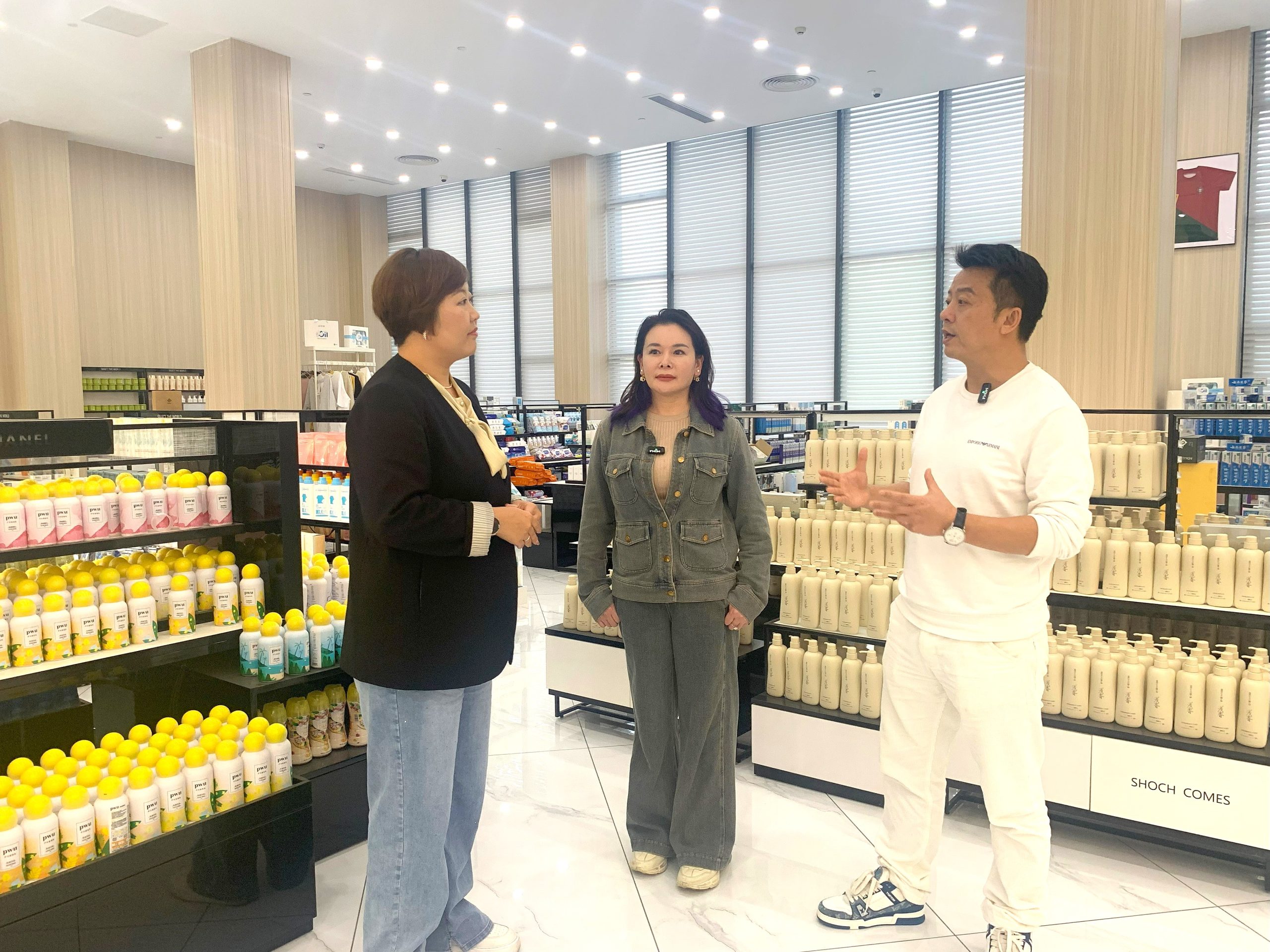 走进芬曼：解读电子烟香精的“食品级安全+数字化创新”双轮驱动